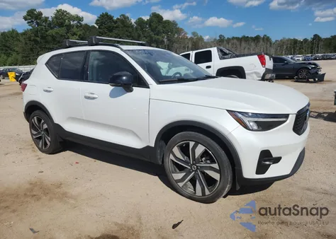 2023 Volvo Xc40 Plus из США, поврежденный, VIN YV4L12UW2P2049894
